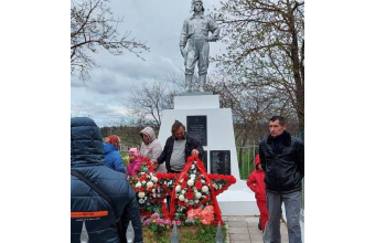 КОМПАНИЯ "ОКРУГ" ПРИНЯЛА УЧАСТИЕ В МИТИНГЕ К 76-ЛЕТИЮ ВЕЛИКОЙ ПОБЕДЫ В ДЕРЕВНЕ ЧЕНЦЫ