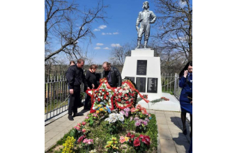 КОМПАНИЯ "ОКРУГ" ПРИНЯЛА УЧАСТИЕ В МИТИНГЕ К 78-ЛЕТИЮ ВЕЛИКОЙ ПОБЕДЫ В Д.ЧЕНЦЫ